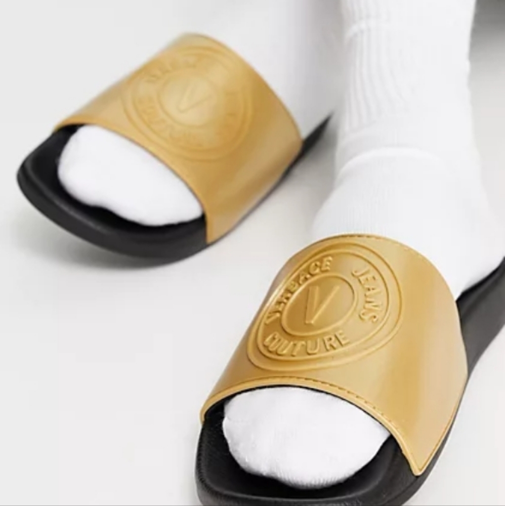 Versace Pool Slides - Picture 4 of 4